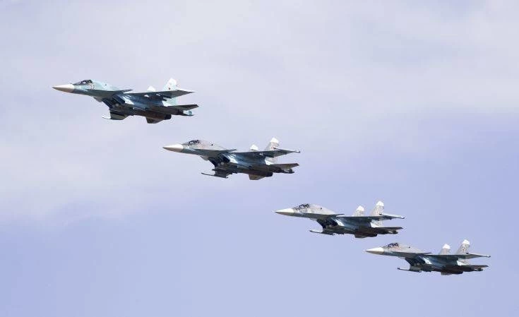 Η Ρωσία κατασκευάζει νέο αεροσκάφος-υπερόπλο που «τυφλώνει» τους δορυφόρους